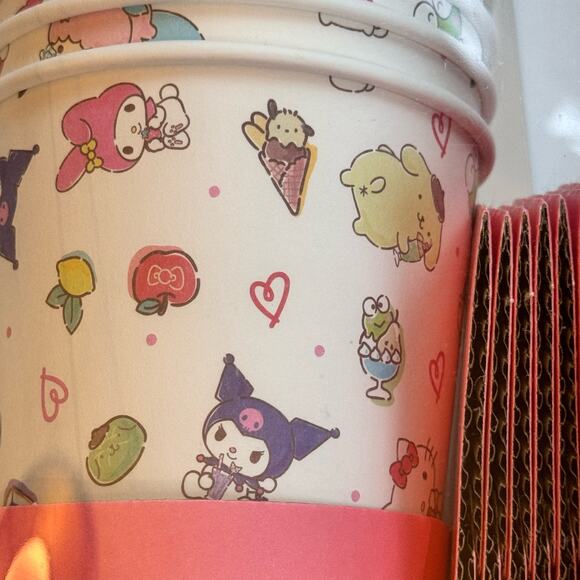 Hello Kitty & Friends Sanrio Hot Cups Set of 10 Cups with Lids Sleeves Hearts - Picture 8 of 12